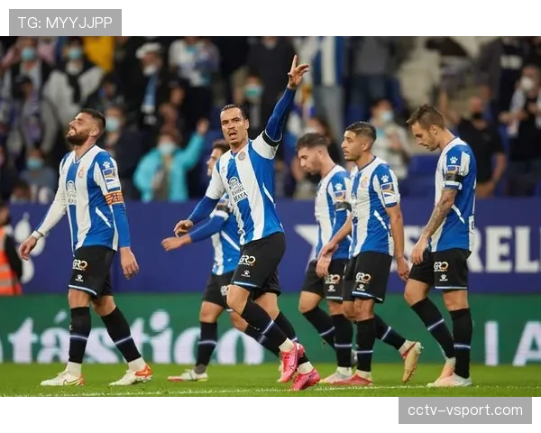 西甲战报:皇家社会0-0毕尔巴鄂竞技,巴斯克德比以平局收场 西甲战报:皇家社会0-0毕尔巴鄂竞技,巴斯克德比以平局收场